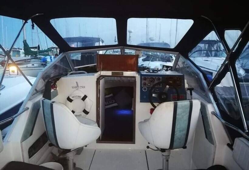 Bed On A Boat Holiday In The Heart Of Torquay