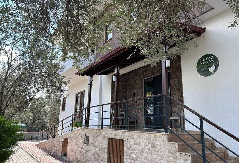 בית מלון כפרי Beyaz Konak Gure