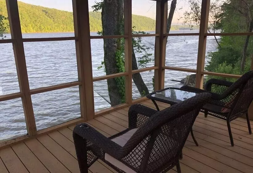 Hales Bar Marina And Resort