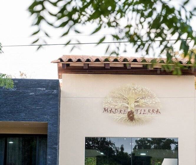 בית מלון כפרי Boutique Madre Tierra