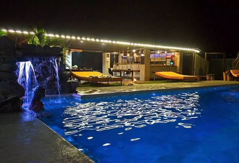 هتل Casa Swell Coronado