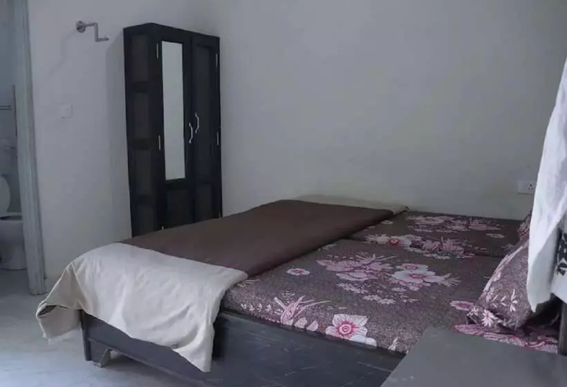 ホテル Goroomgo Gayatri Kunj Rishikesh