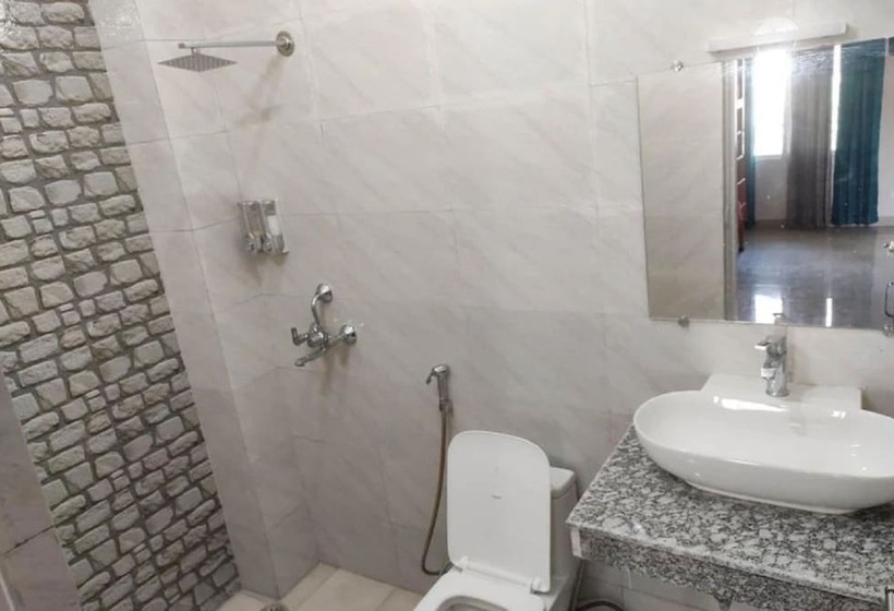 هتل Goroomgo Hill Hoppers Rishikesh