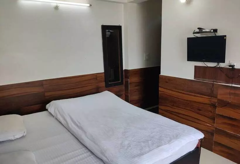 ホテル Goroomgo Sangita Paradise Nainital