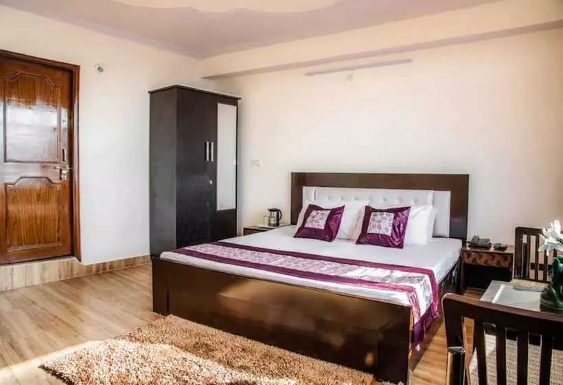 Hotelli Goroomgo Shimla Nature Ville