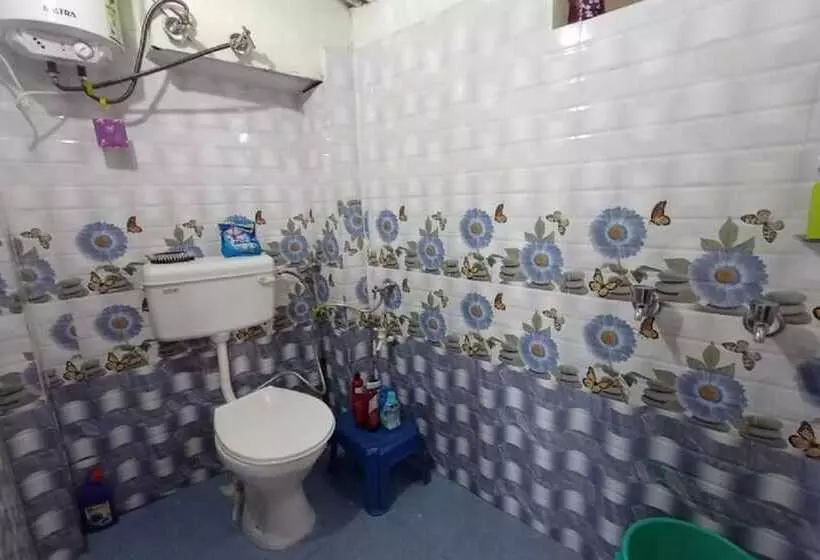 ホテル Goroomgo Snow View Guest House Kausani