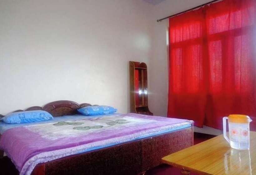 Hotelli Goroomgo Snow View Guest House Kausani