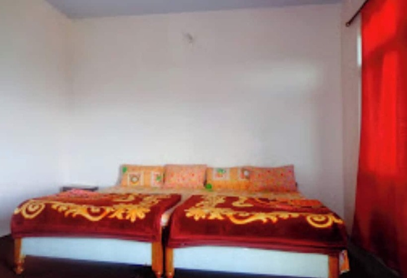 Hotelli Goroomgo Snow View Guest House Kausani