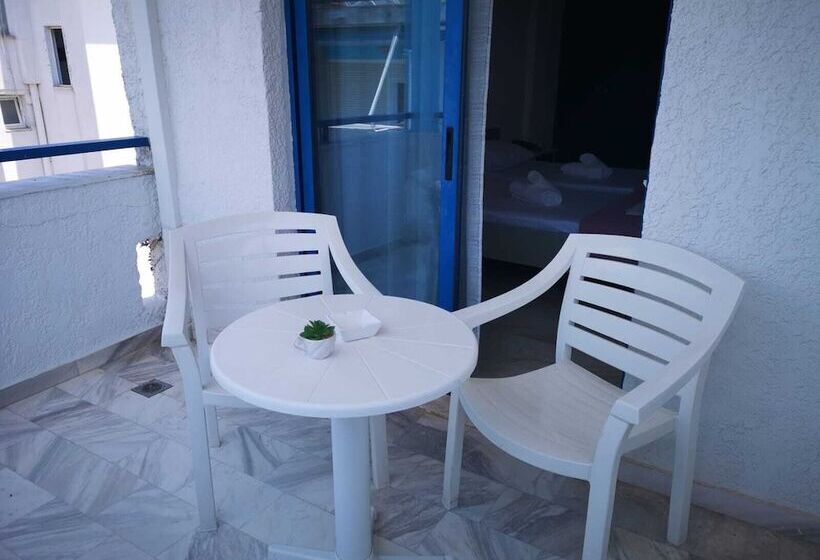 ホテル Pieria Mare