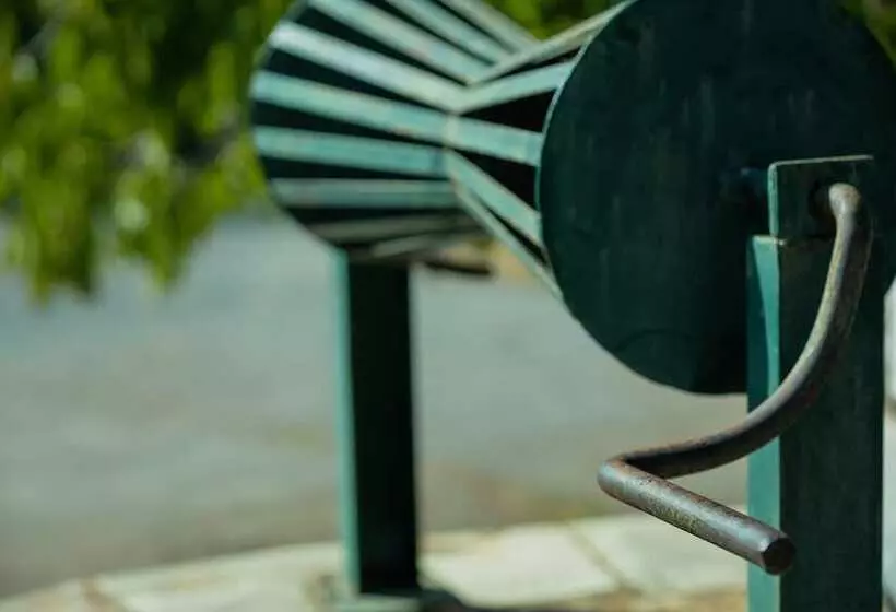 هتل Rustic Hill Private Pool Suites