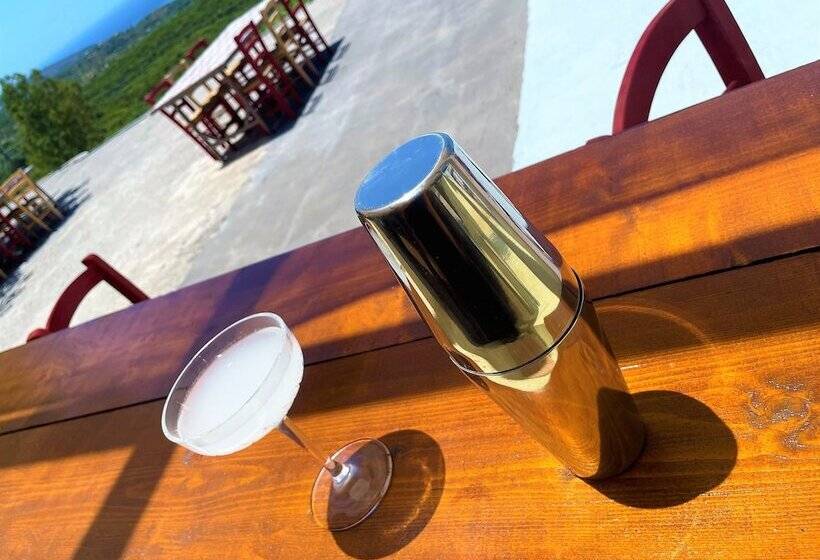 בית מלון כפרי Rustic Hill Private Pool Suites