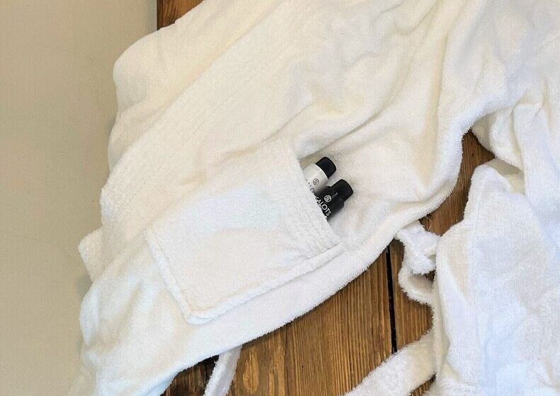 בית מלון כפרי Rustic Hill Private Pool Suites