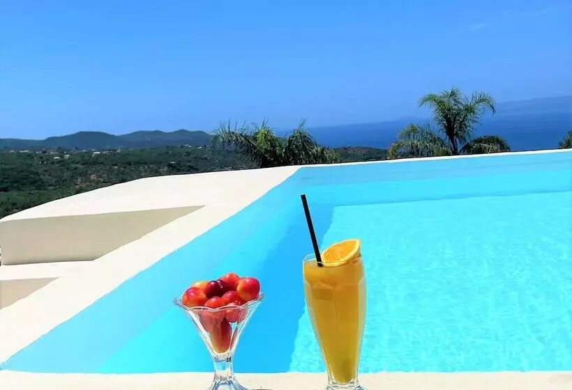 هتل Rustic Hill Private Pool Suites