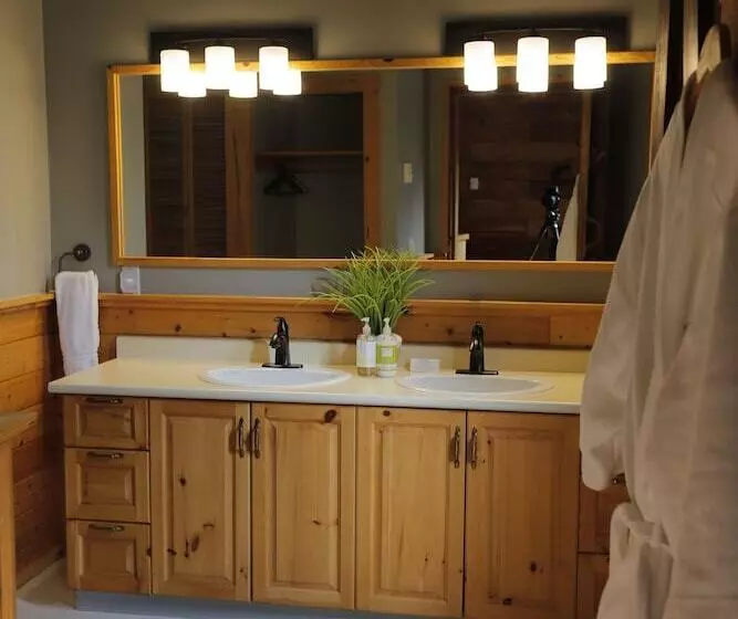 Hotelli Sointula Lodge