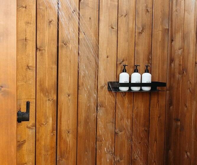 Отель Walden Retreats Hill Country