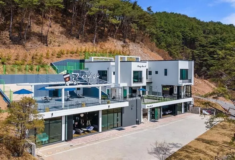 Majatalo Chungnam Cheongyang Kongmaea Poolvilla