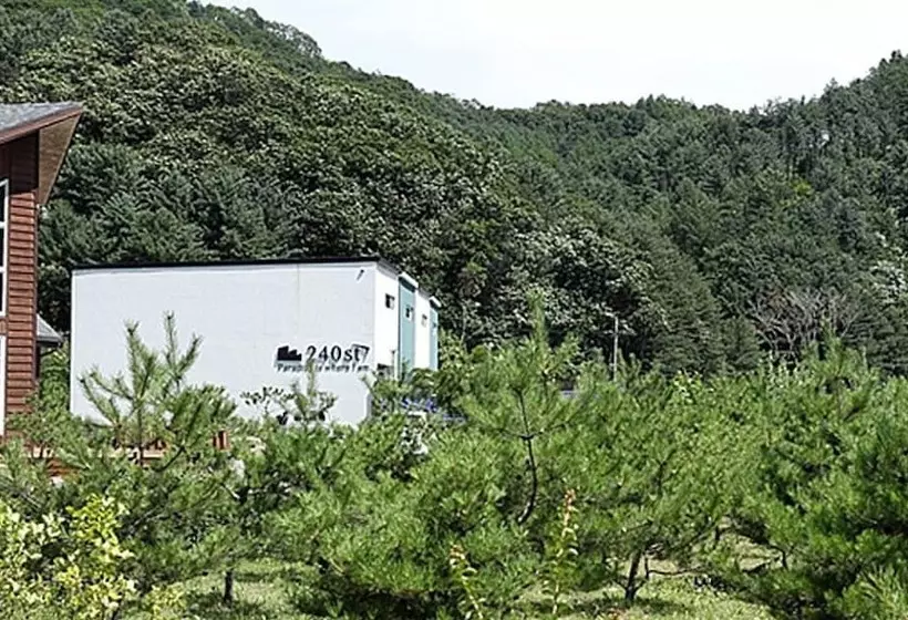ペンション Gapyeong 240st Pool Villa