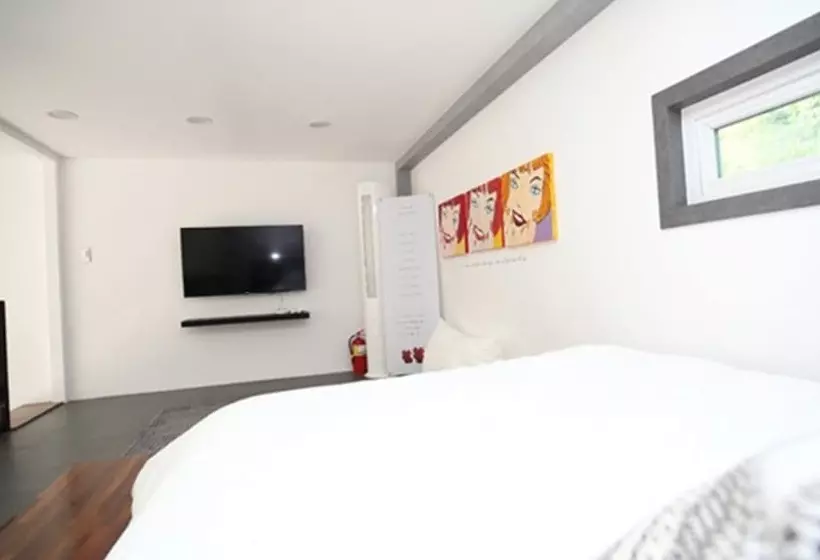 ペンション Gapyeong 240st Pool Villa