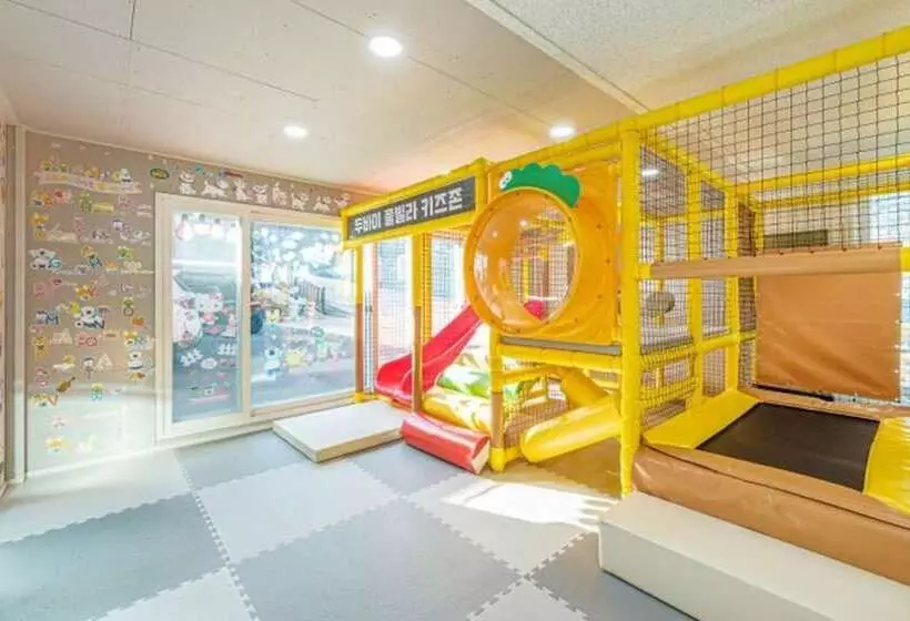 ペンション Gapyeong Dubai Dog Pool Villa