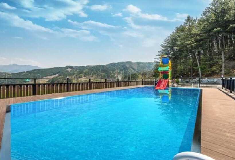 Pensiune Gapyeong Dubai Dog Pool Villa