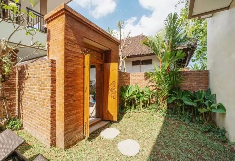 پانسیون Komala Homestay By Ecommerceloka