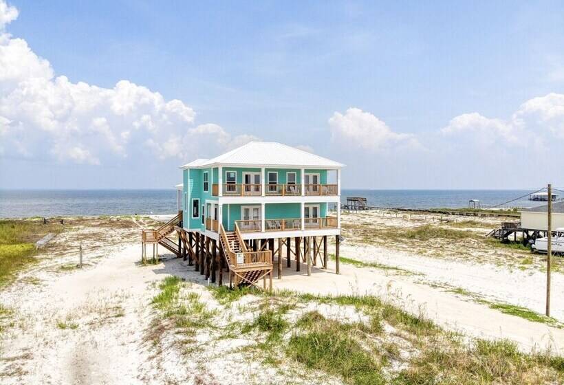 Salty Seahorse   Waterfront! Pet Friendly! Game Room, Pool Table, Beautiful Views   Room For The Who