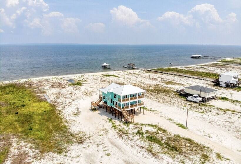 Salty Seahorse   Waterfront! Pet Friendly! Game Room, Pool Table, Beautiful Views   Room For The Who