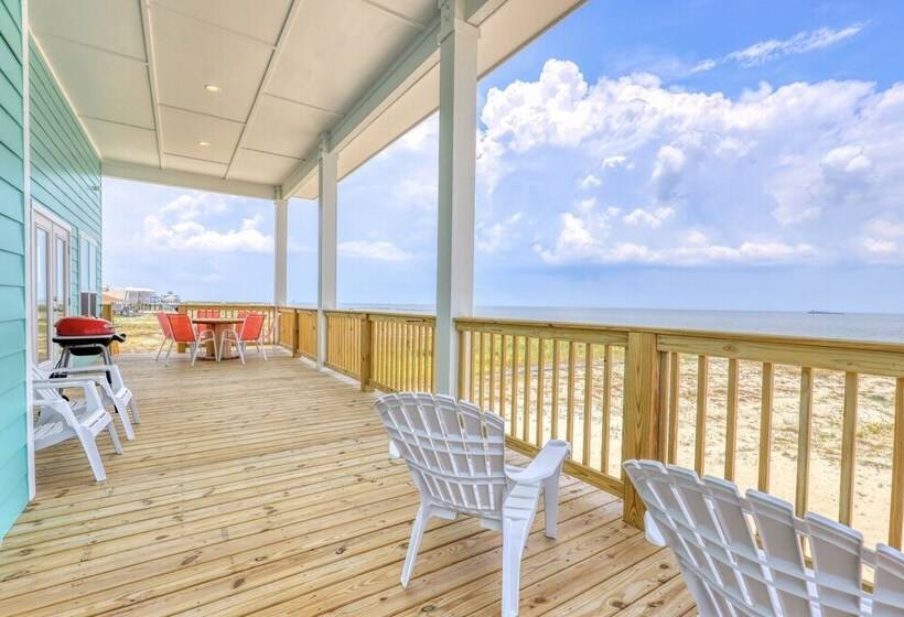 Salty Seahorse   Waterfront! Pet Friendly! Game Room, Pool Table, Beautiful Views   Room For The Who