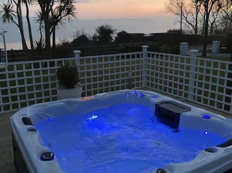 Seaview Cottage On The Island