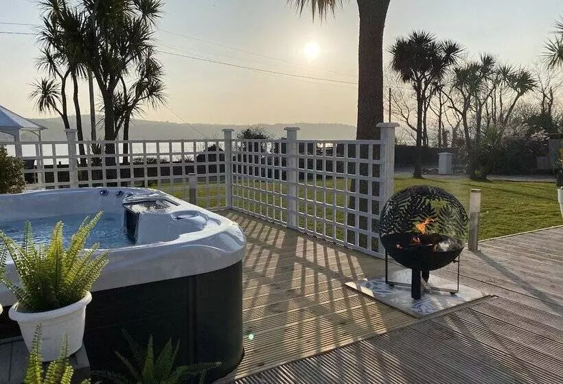 Seaview Cottage On The Island