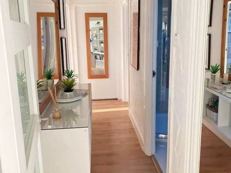 Seaview Cottage On The Island