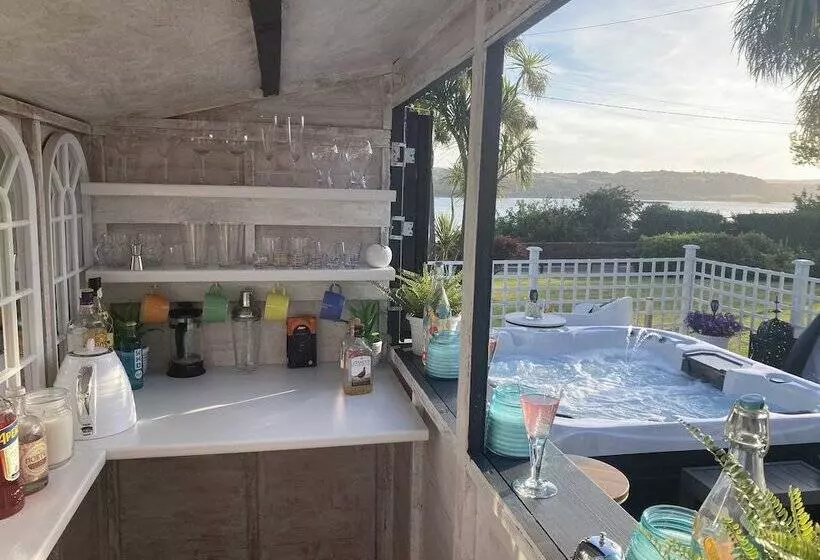 Seaview Cottage On The Island