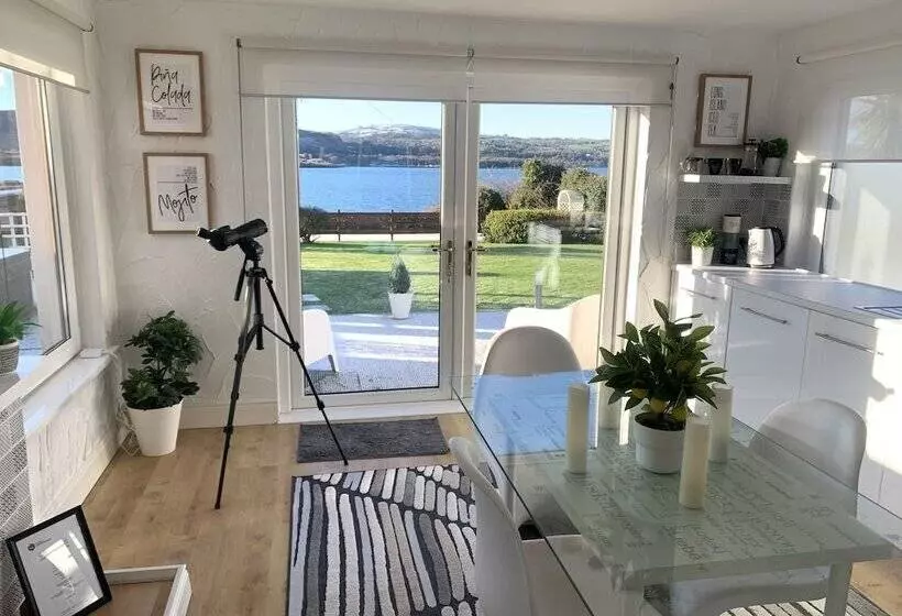 Seaview Cottage On The Island