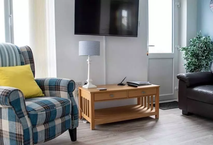 Stunning 3 Bed Cottage In Lowestoft