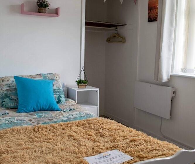 Stunning 3 Bed Cottage In Lowestoft