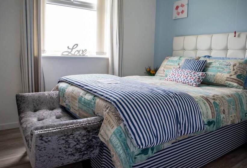 Stunning 3 Bed Cottage In Lowestoft