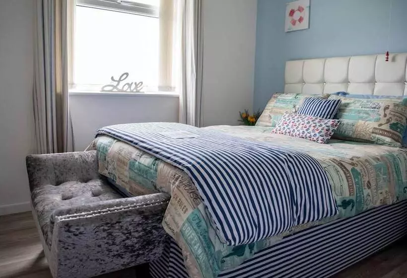 Stunning 3 Bed Cottage In Lowestoft