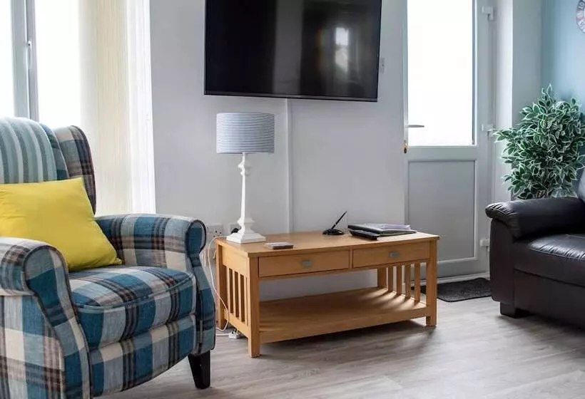 Stunning 3 Bed Cottage In Lowestoft