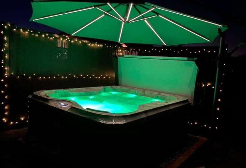 Stunning 3 Bed Cottage In Lowestoft