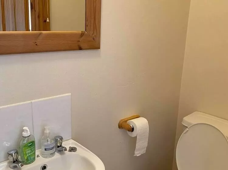 Tara House B&b