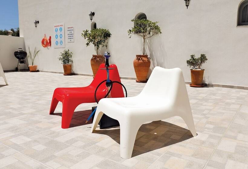 Antiko Hotel & Apartments