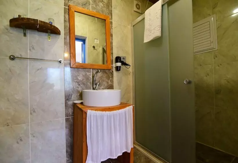 Aamiaismajoitus (B&B) Eleni Pansiyon