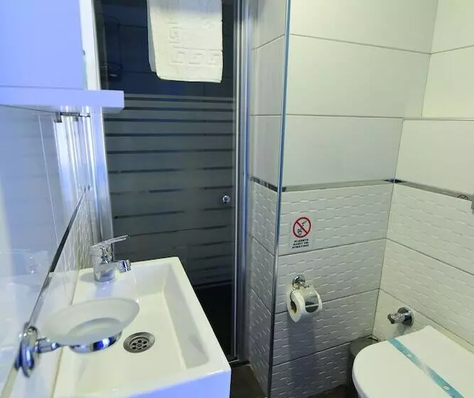 Aamiaismajoitus (B&B) Eleni Pansiyon