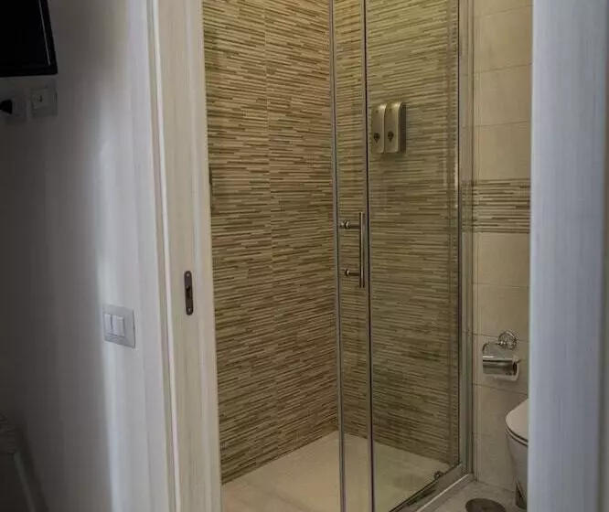 ベッドアンドブレックファースト Tourist Appartment Port Inn. Free Transport Structure Tu Cruise Ship