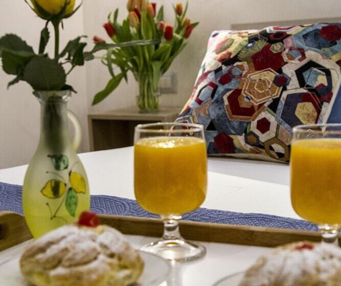 مبيت وإفطار Tourist Appartment Port Inn. Free Transport Structure Tu Cruise Ship