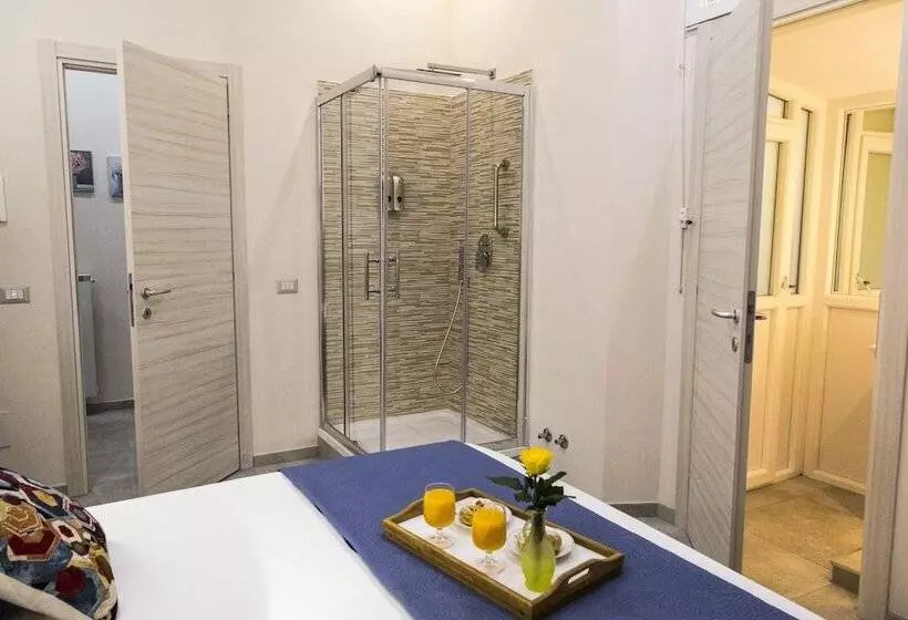 ベッドアンドブレックファースト Tourist Appartment Port Inn. Free Transport Structure Tu Cruise Ship