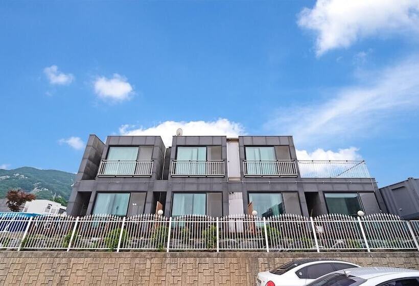 Ganghwa The Starspa Pension