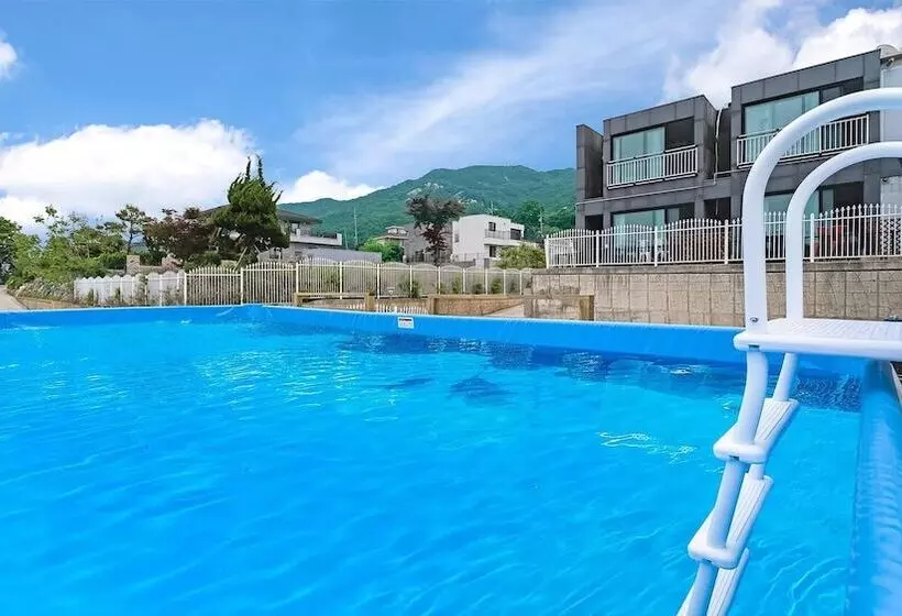 Ganghwa The Starspa Pension