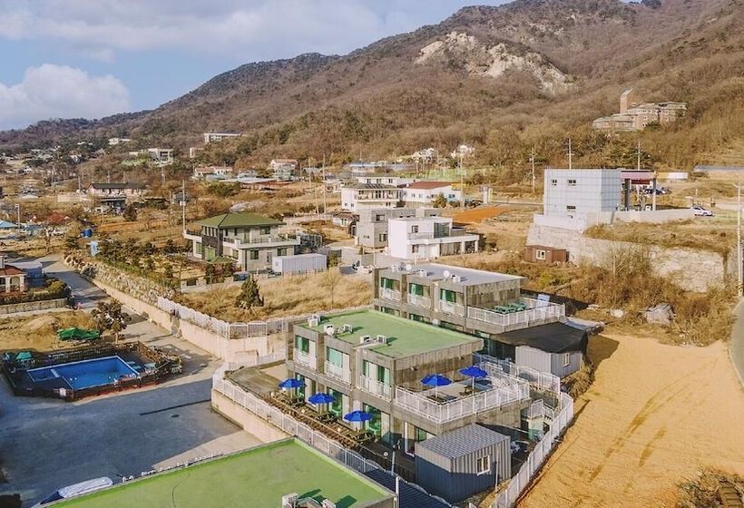 Ganghwa The Starspa Pension