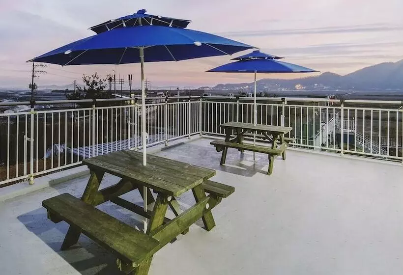 Ganghwa The Starspa Pension